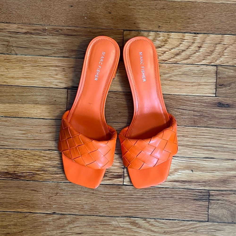 Marc Fisher Orange Heels | Size 10